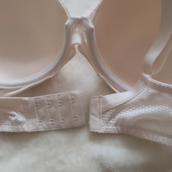 Passionate Plunge Bra Size 32DD/DDD/E - Picture 3 of 4